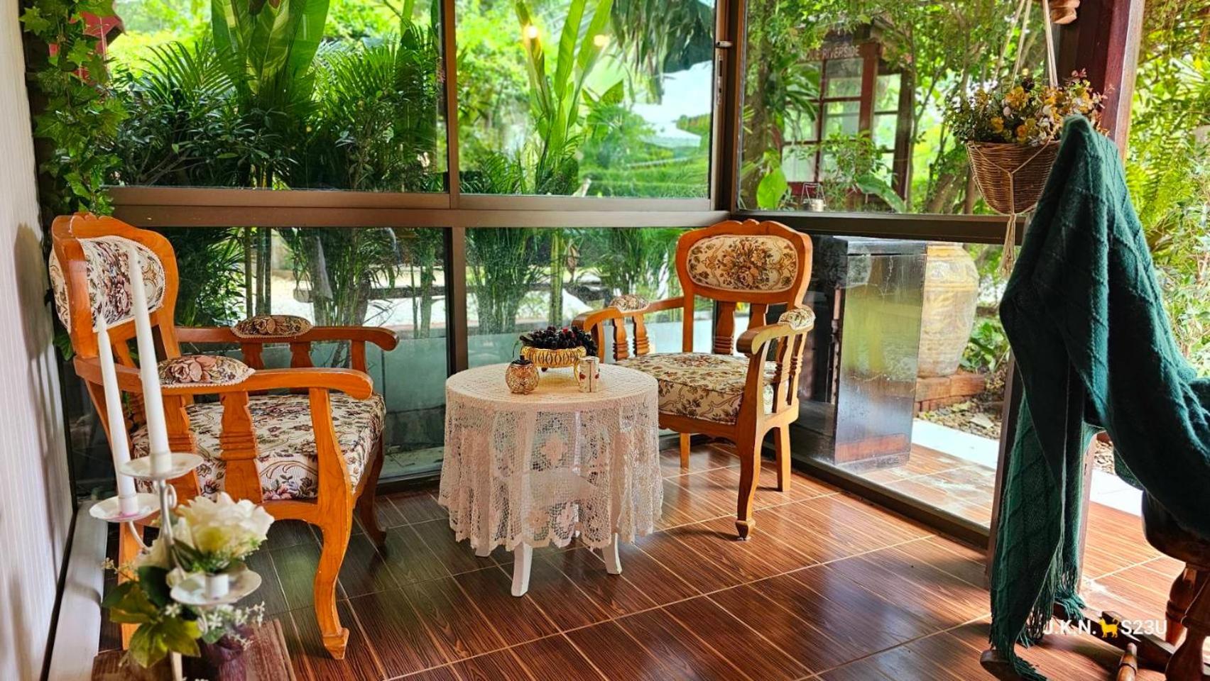 The Antique Riverside Resort Ban Pong  Eksteriør billede