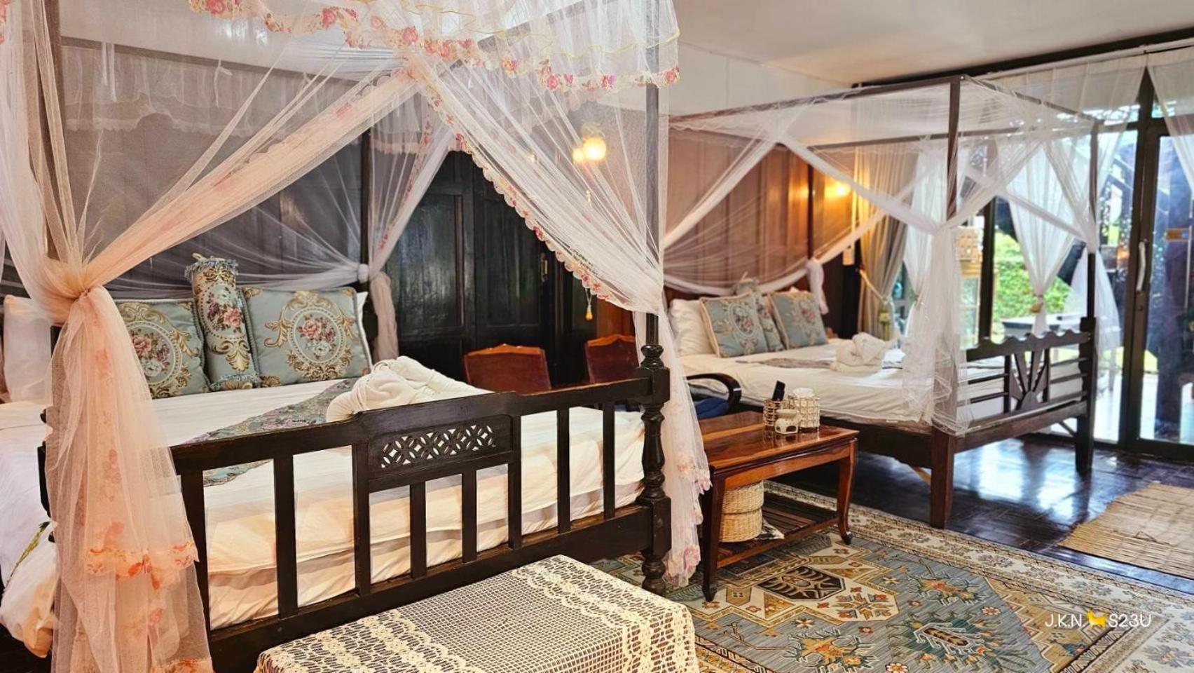 The Antique Riverside Resort Ban Pong  Eksteriør billede